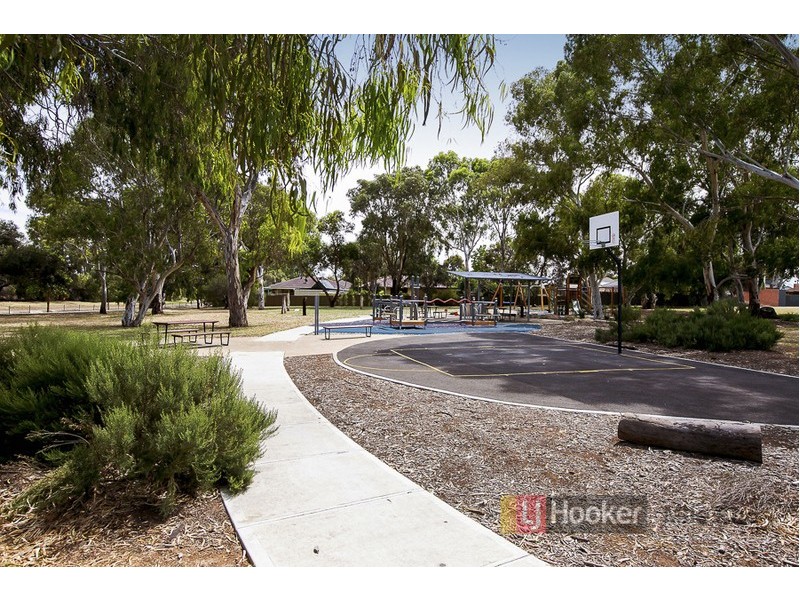 15 Maldon Avenue, Mitchell Park SA 5043