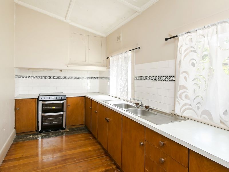 45 Albion Avenue, Glandore SA 5037