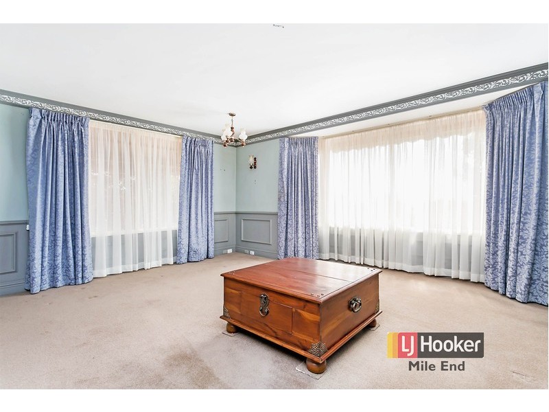 20 Allen Drive, Para Hills SA 5096