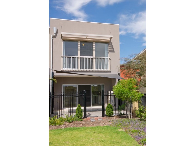4 Northcote Walk, Mawson Lakes SA 5095