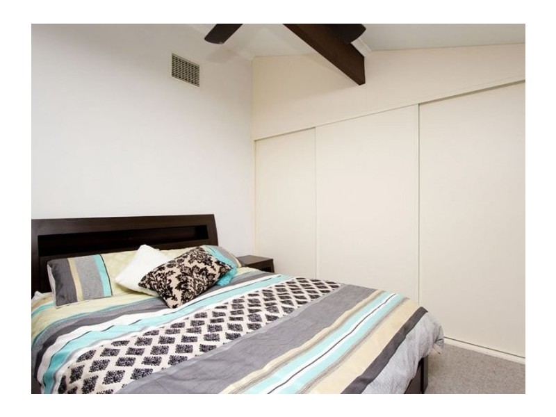 4/8 Kent Road, Keswick SA 5035