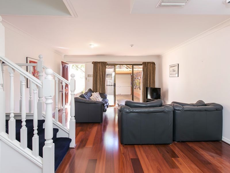 28 Halls Place, Adelaide SA 5000
