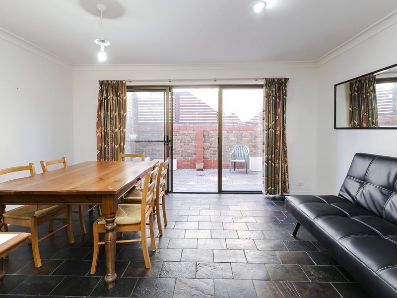 28 Halls Place, Adelaide SA 5000