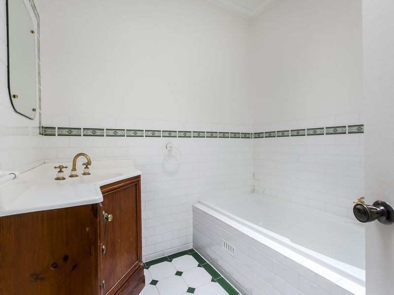 28 Halls Place, Adelaide SA 5000