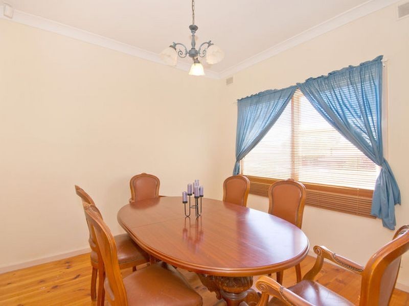 17 Tasman Avenue, Gilles Plains SA 5086