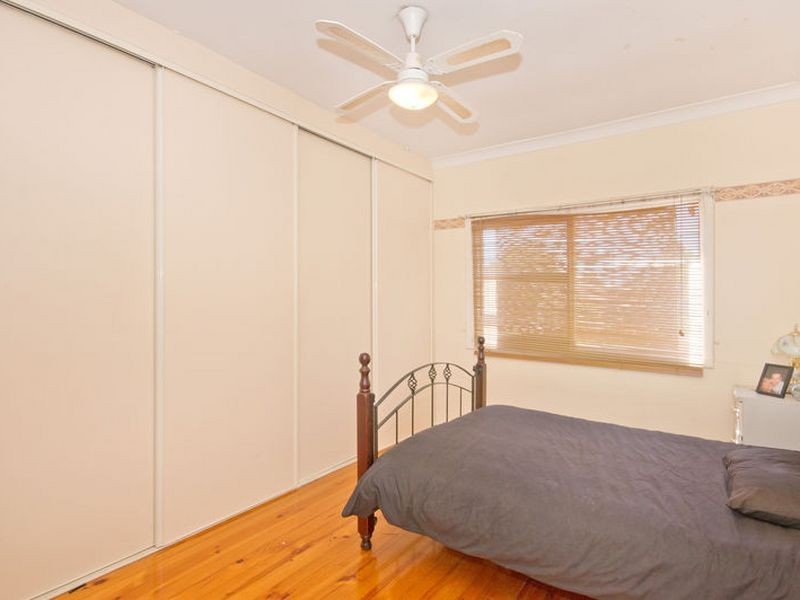 17 Tasman Avenue, Gilles Plains SA 5086