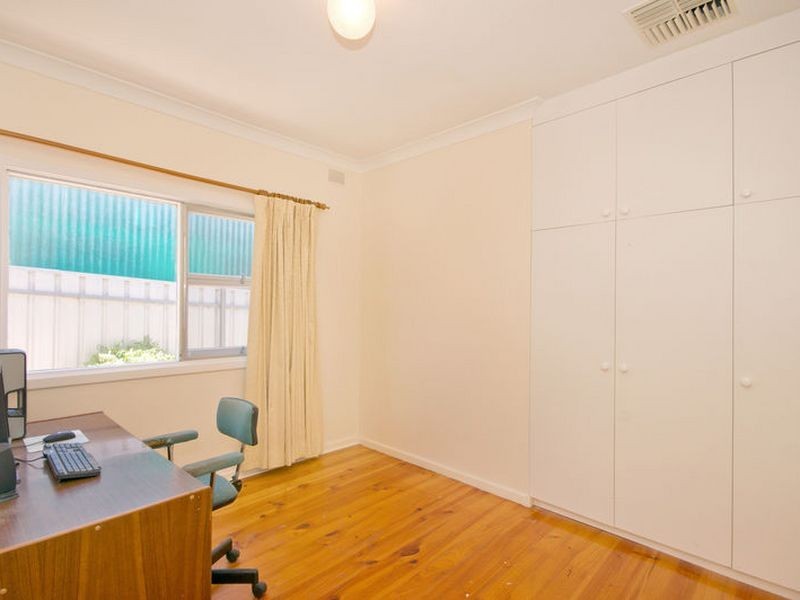 17 Tasman Avenue, Gilles Plains SA 5086