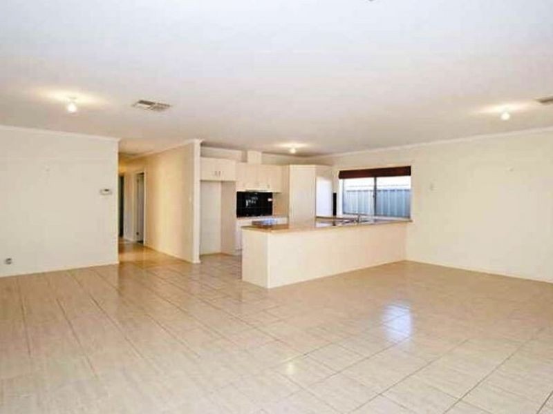 2/12 Third Avenue, Ascot Park SA 5043