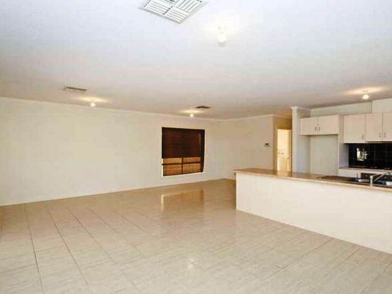 2/12 Third Avenue, Ascot Park SA 5043