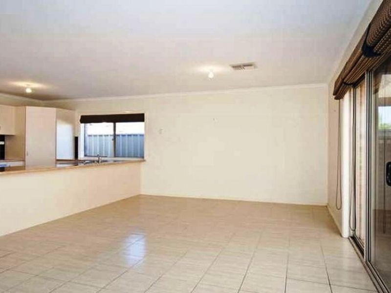 2/12 Third Avenue, Ascot Park SA 5043