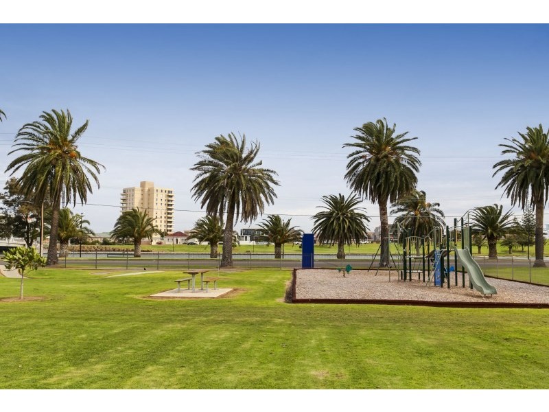 1/8 MacFarlane Street, Glenelg North SA 5045