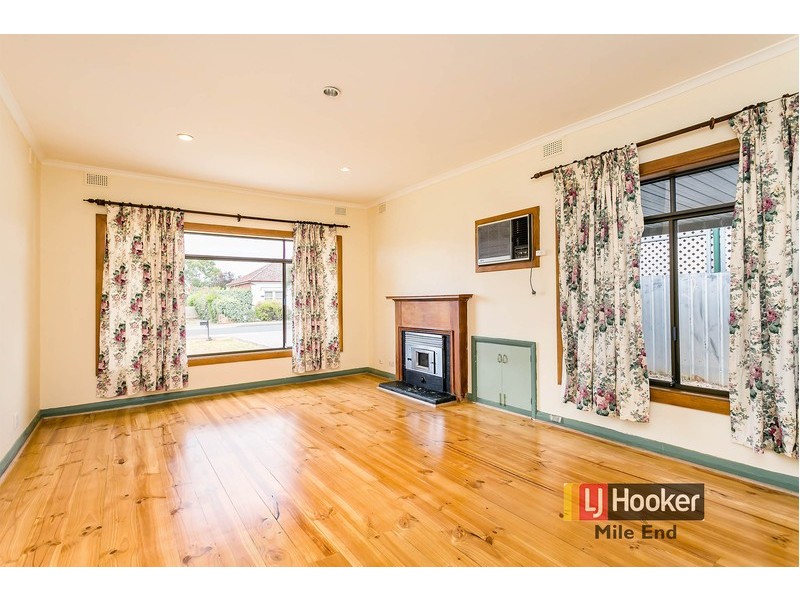 6 View Road, Glandore SA 5037