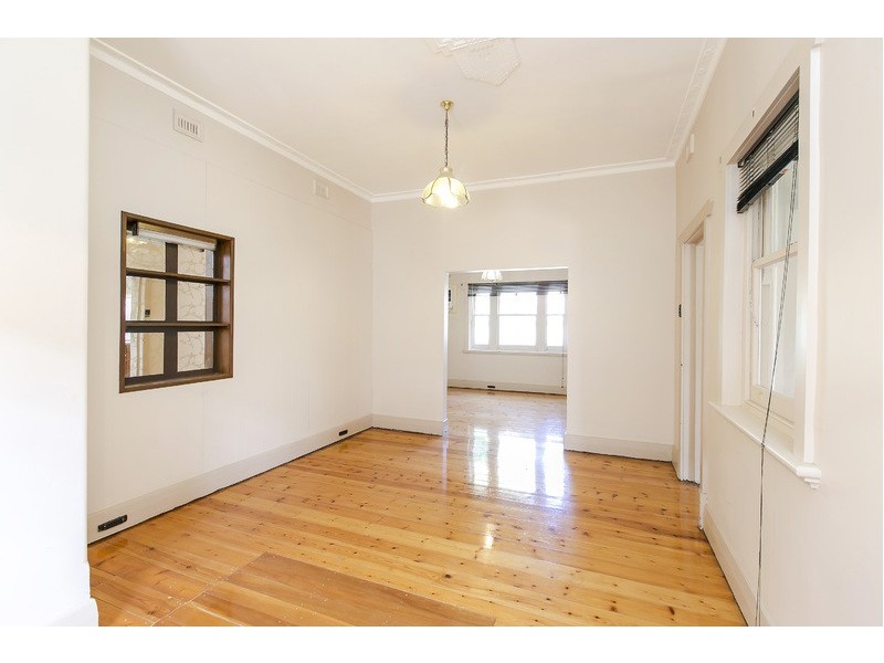 45 Albion Avenue, Glandore SA 5037