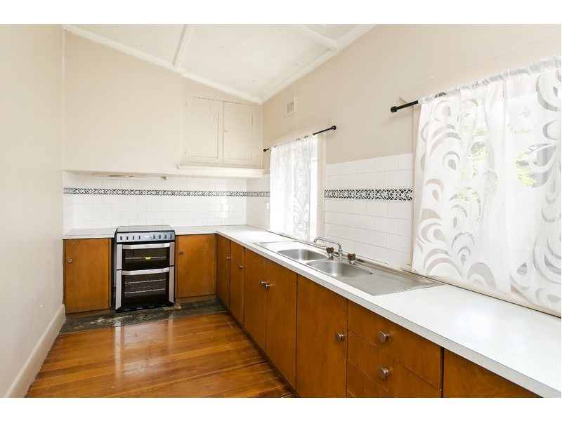45 Albion Avenue, Glandore SA 5037
