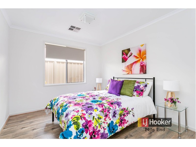 6b Julie Road, Para Hills SA 5096