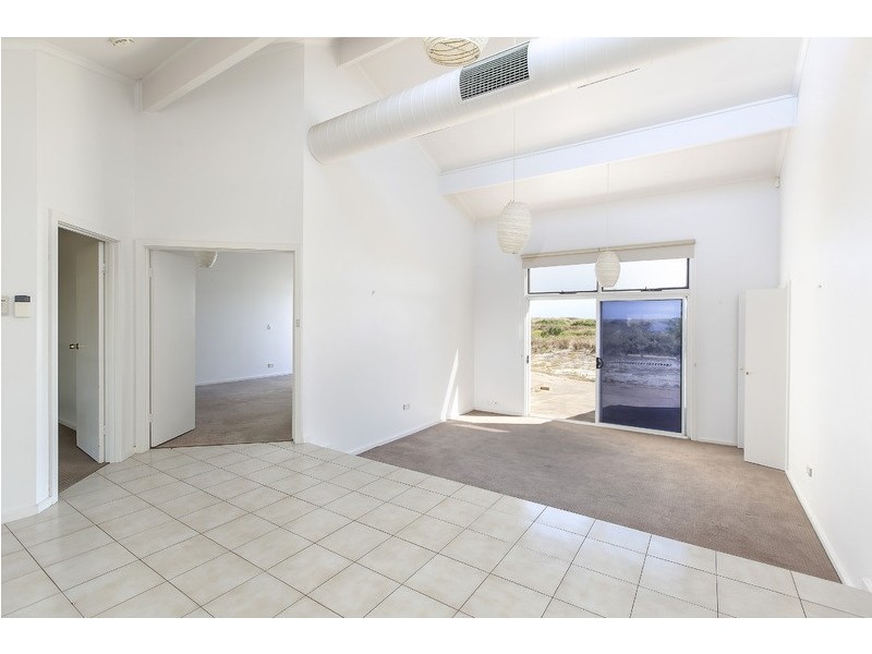 18 Gulf Point Drive, North Haven SA 5018
