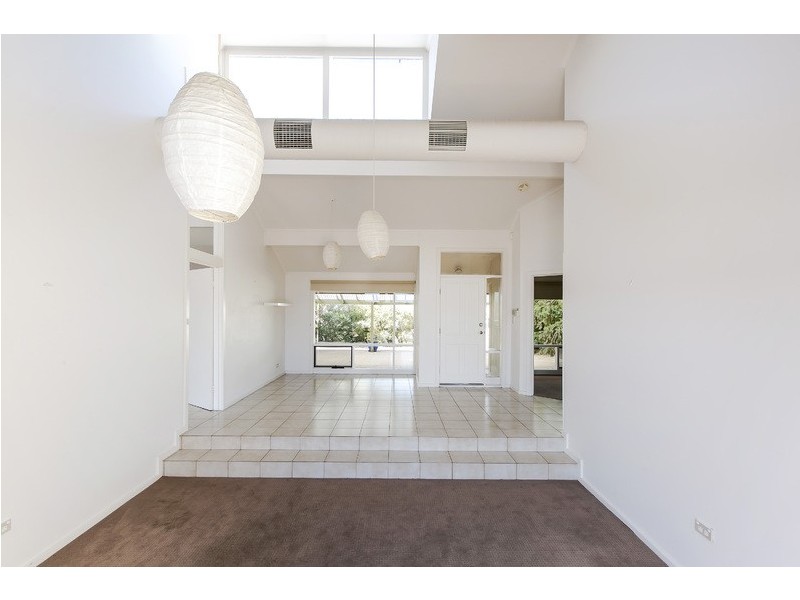 18 Gulf Point Drive, North Haven SA 5018