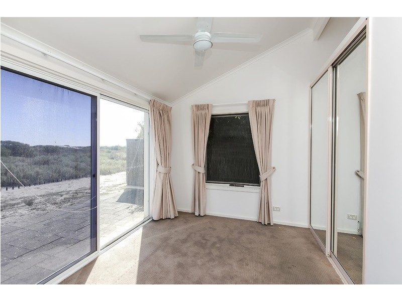 18 Gulf Point Drive, North Haven SA 5018