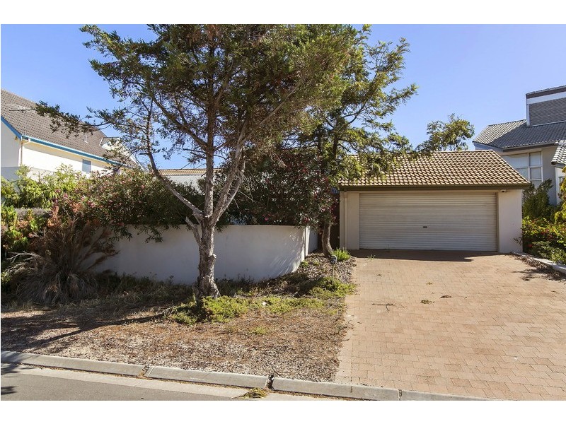 18 Gulf Point Drive, North Haven SA 5018