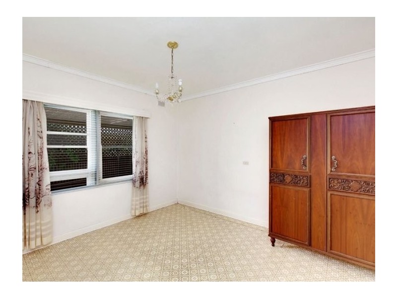 13 John Street, Flinders Park SA 5025