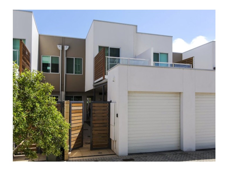 12 Karka Cove, New Port SA 5015