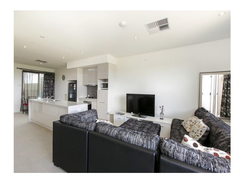 12 Karka Cove, New Port SA 5015
