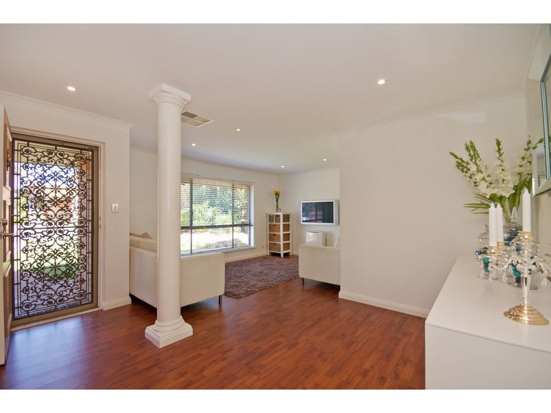 5 Clark Crescent, Paradise SA 5075