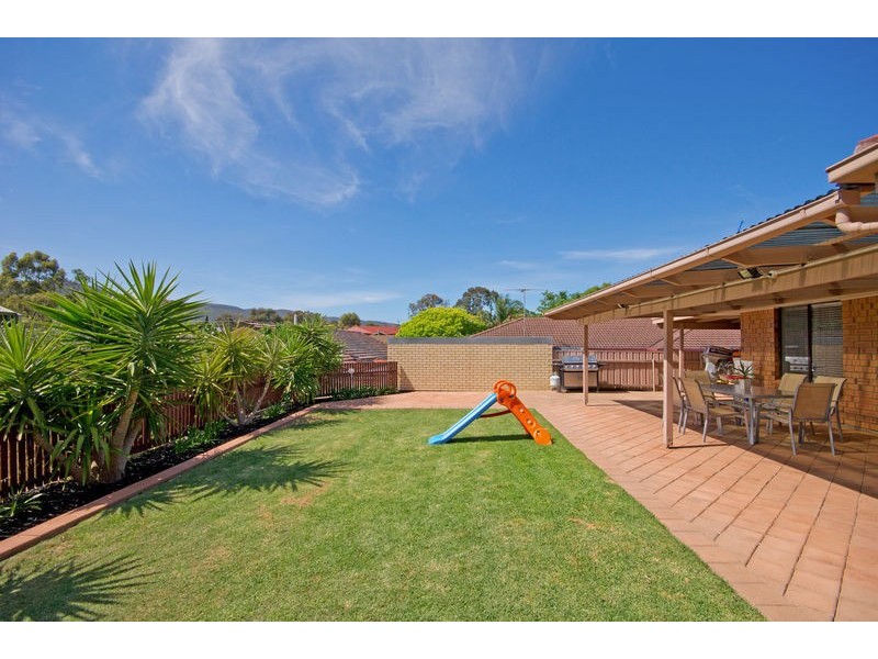 5 Clark Crescent, Paradise SA 5075