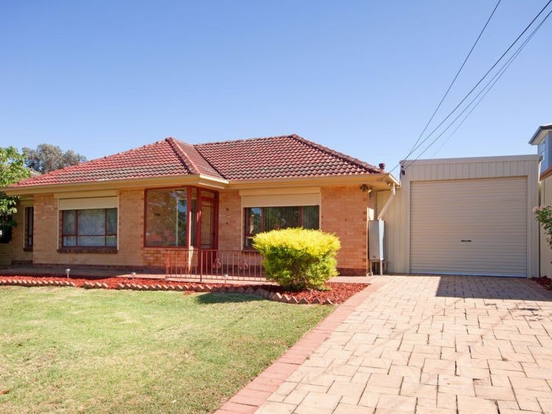 14 Heather Drive, Para Vista SA 5093