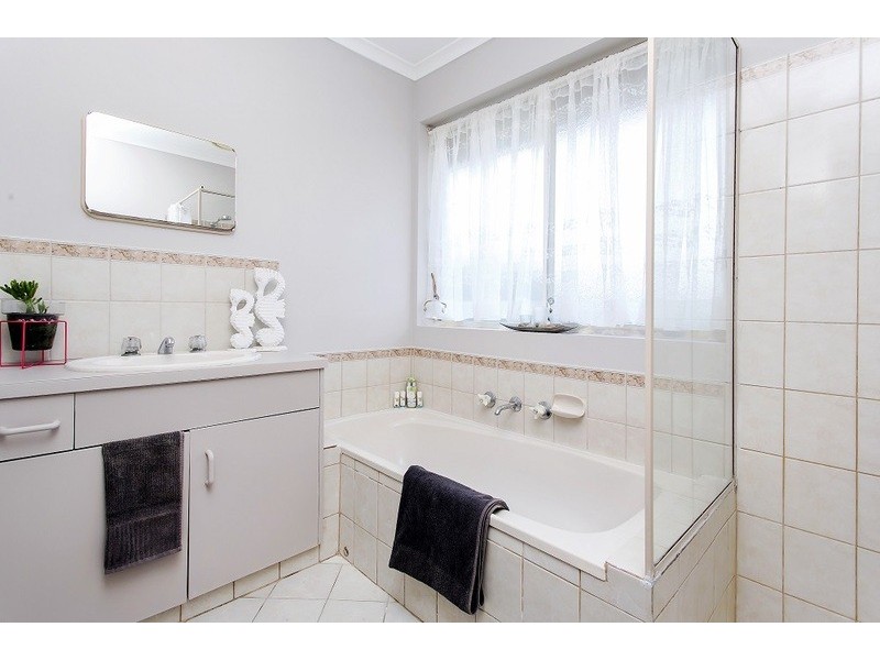 27 Kennett Street, Meadows SA 5201