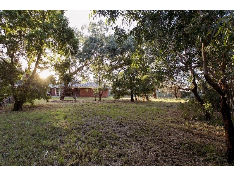 27 Kennett Street, Meadows SA 5201