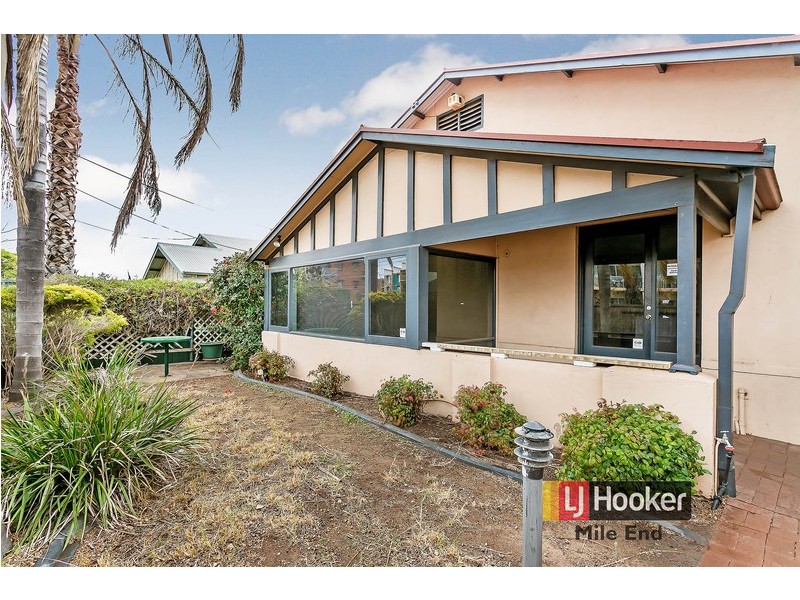 1 Davenport Terrace, Hilton SA 5033