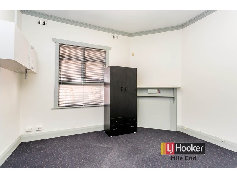 1 Davenport Terrace, Hilton SA 5033