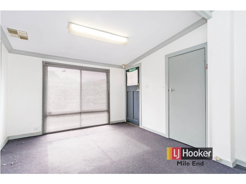 1 Davenport Terrace, Hilton SA 5033