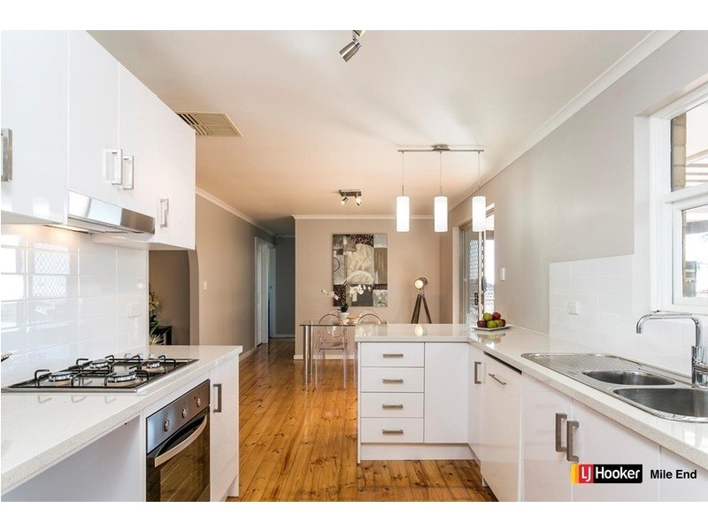 34 Bounty Road, Hallett Cove SA 5158