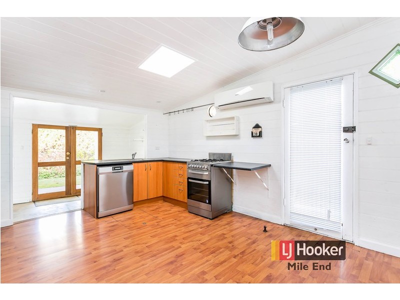 8 Sutherland Street, Glanville SA 5015
