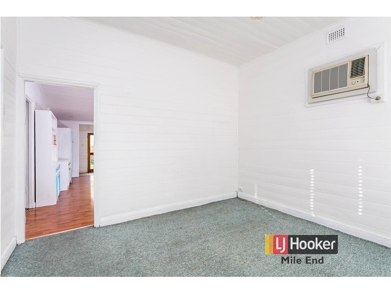 8 Sutherland Street, Glanville SA 5015