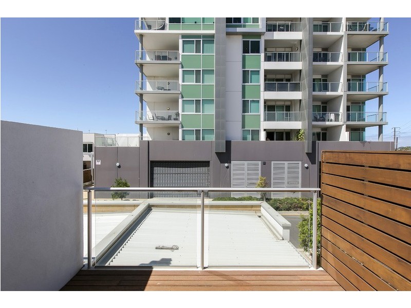 12. Karka Cove, New Port SA 5015