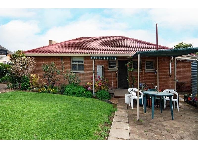 4 Brodie Crescent, Christies Beach SA 5165