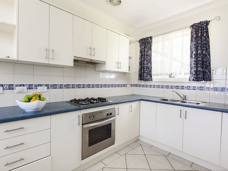 4 Brian Way, Valley View SA 5093