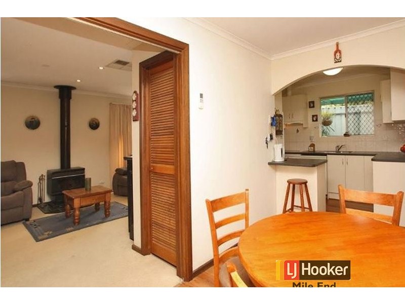 4 Falcon Court, Hallett Cove SA 5158