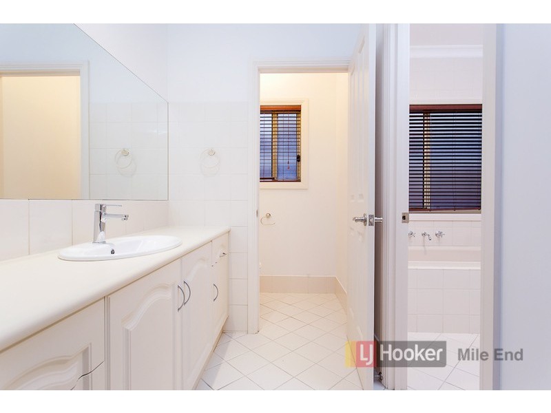 18 Mercurio Drive, Flinders Park SA 5025
