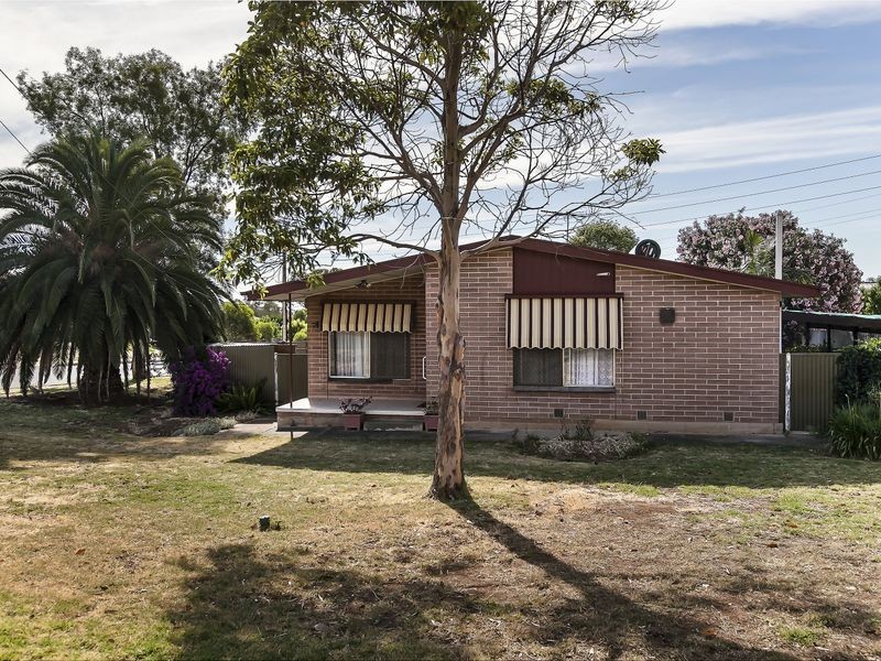 4 Lauder Street, Ingle Farm SA 5098