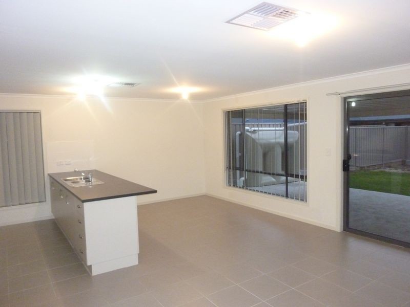 15 Maldon Avenue, Mitchell Park SA 5043