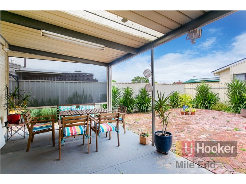 24 Lipsett Terrace, Brooklyn Park SA 5032