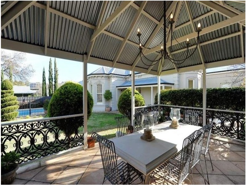 47 Third Avenue, St Peters SA 5069