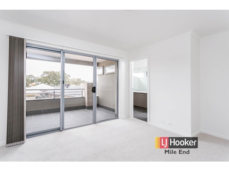 25 Red Gum Crescent, Mount Barker SA 5251