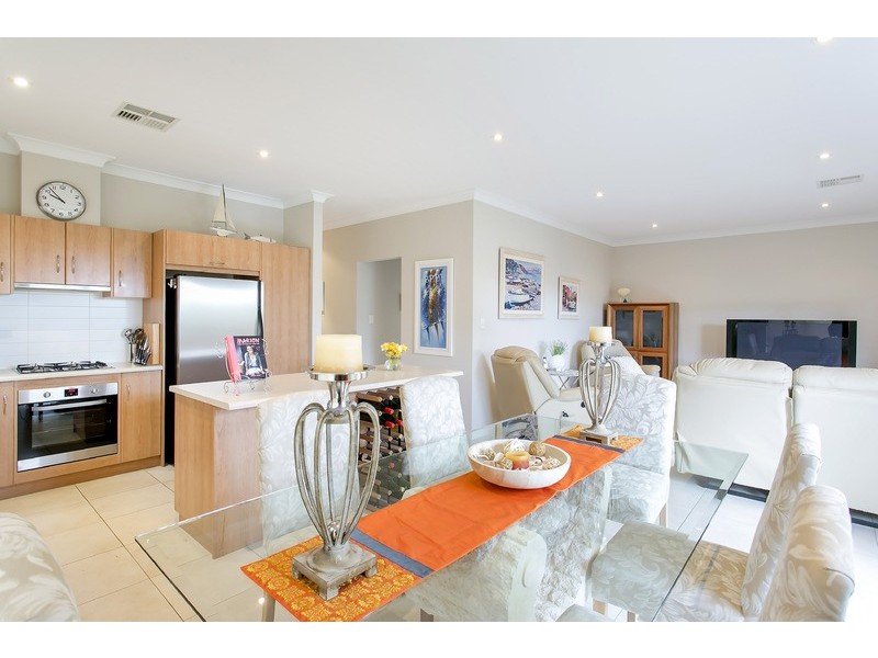 16 Manos Court, Seacliff Park SA 5049