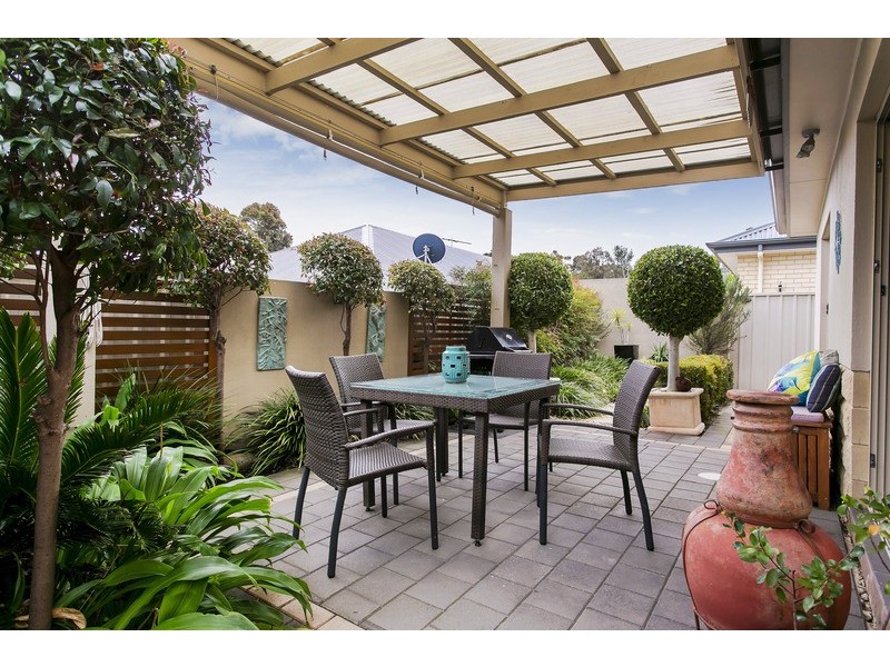 16 Manos Court, Seacliff Park SA 5049