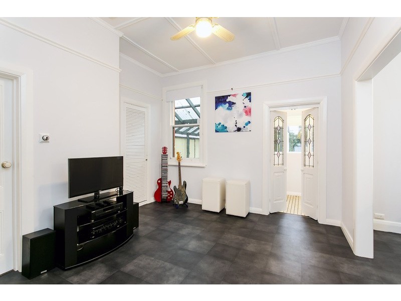 43 Glen Lossie Street, Woodville South SA 5011